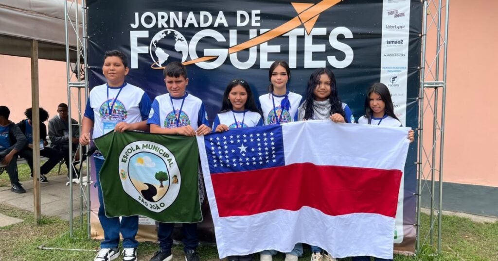 Na escola São João, foguetes de garrafa PET viraram etapa para competição nacional