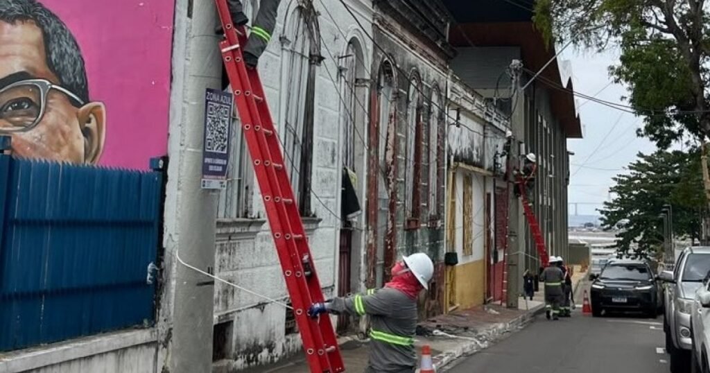 Ordenamento da fiação no Centro de Manaus começa pela avenida 7 de Setembro