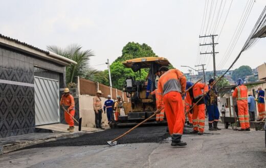 Recapeamento da rua Paulo Nery começa pela comunidade Riacho Doce, em Manaus