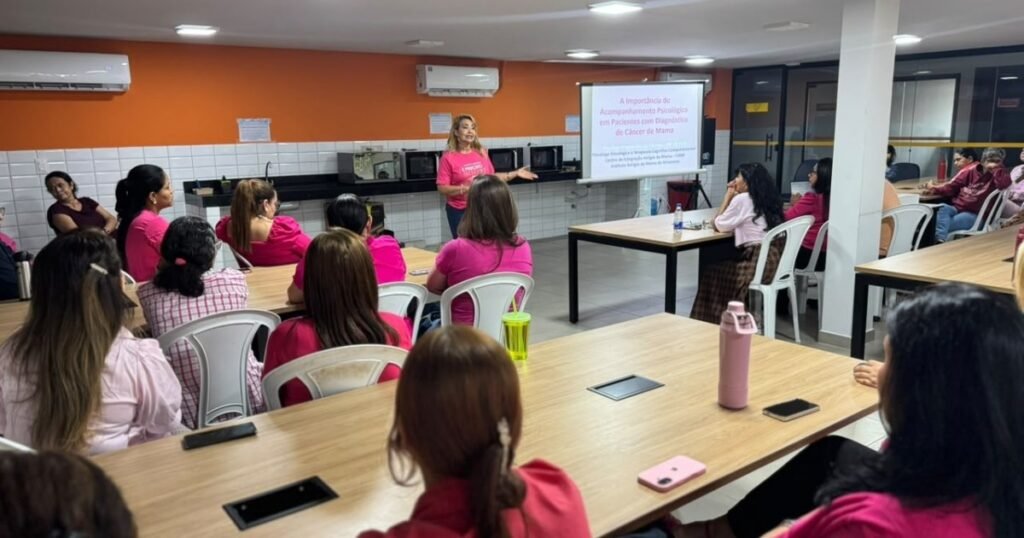 Entre prevenção e acolhimento, servidores do Implurb participam de ação do Outubro Rosa