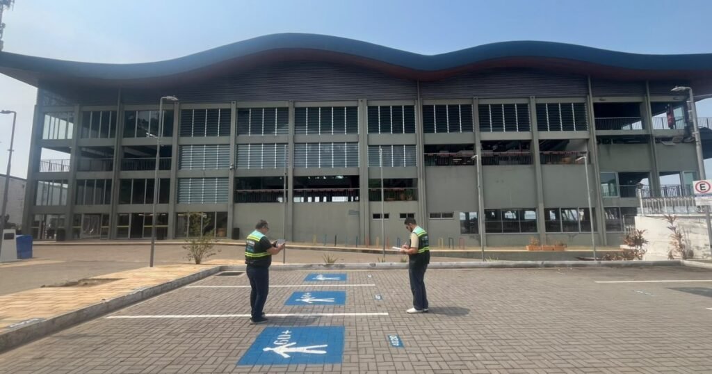 Consórcio da Zona Azul será acionado para reforçar placas no centro de Manaus