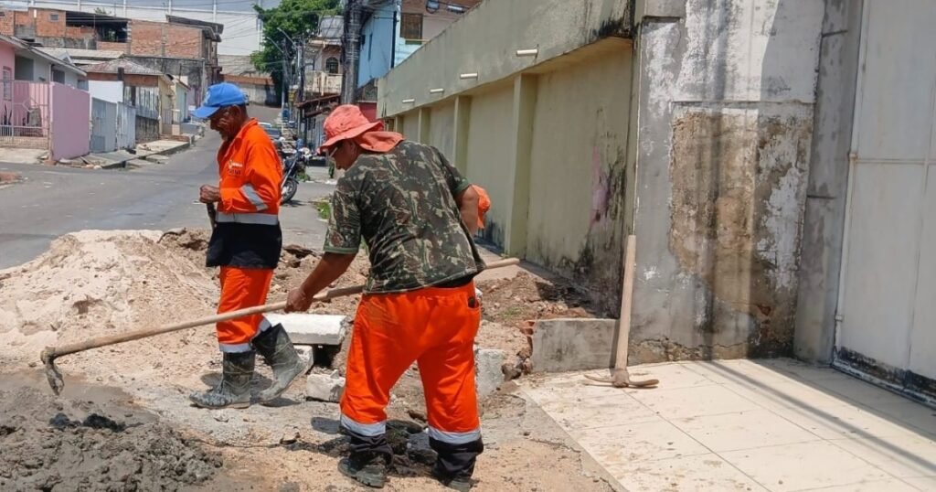 Obra na rua Pitimbu reúne intervenção na rede de drenagem e recuperação de passeio