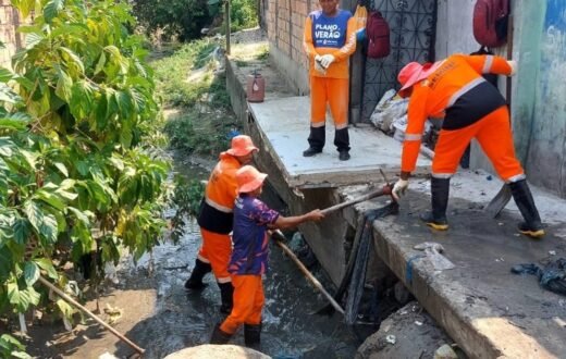 Descarte de lixo é reforçado como cuidado após limpeza de drenagem no Tancredo Neves