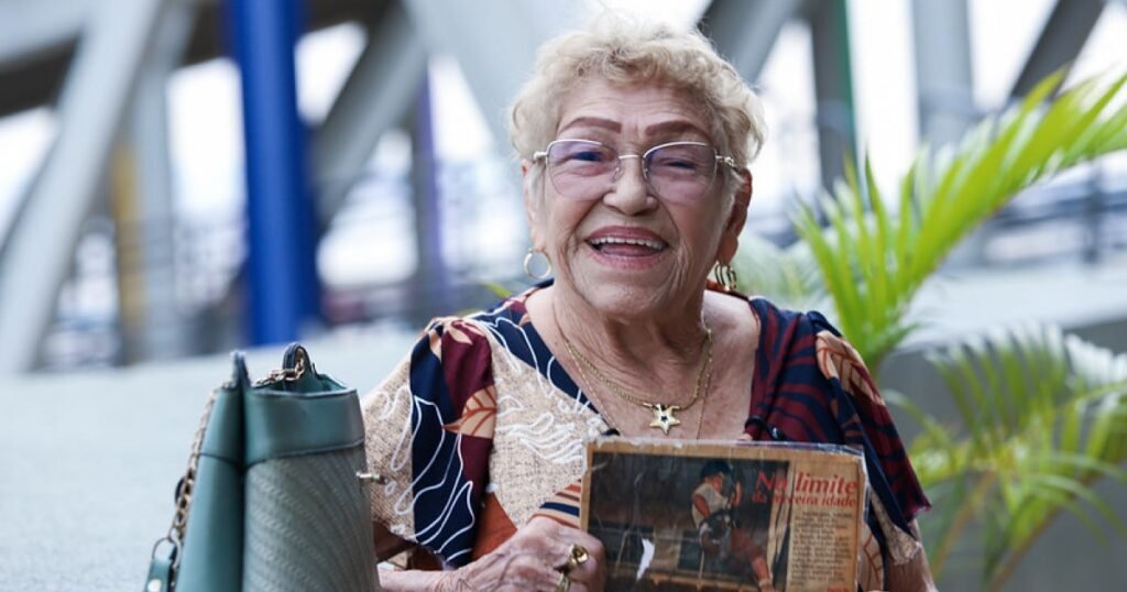 Aos 106 anos, aposentada da Prefeitura de Manaus mantém rotina de atividades e lazer