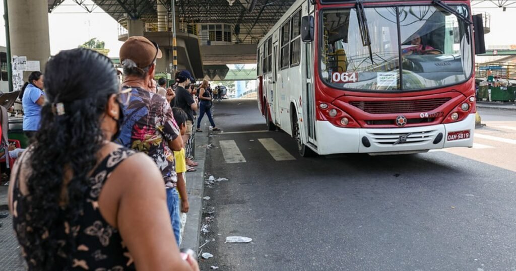 Como funcionará a mobilidade em Manaus no segundo turno: ônibus livres até 18h e trânsito monitorado