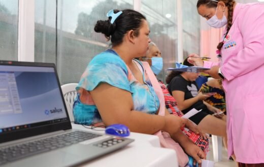 Ação no Phelippe Daou orienta mulheres sobre rastreamento mesmo sem sintomas