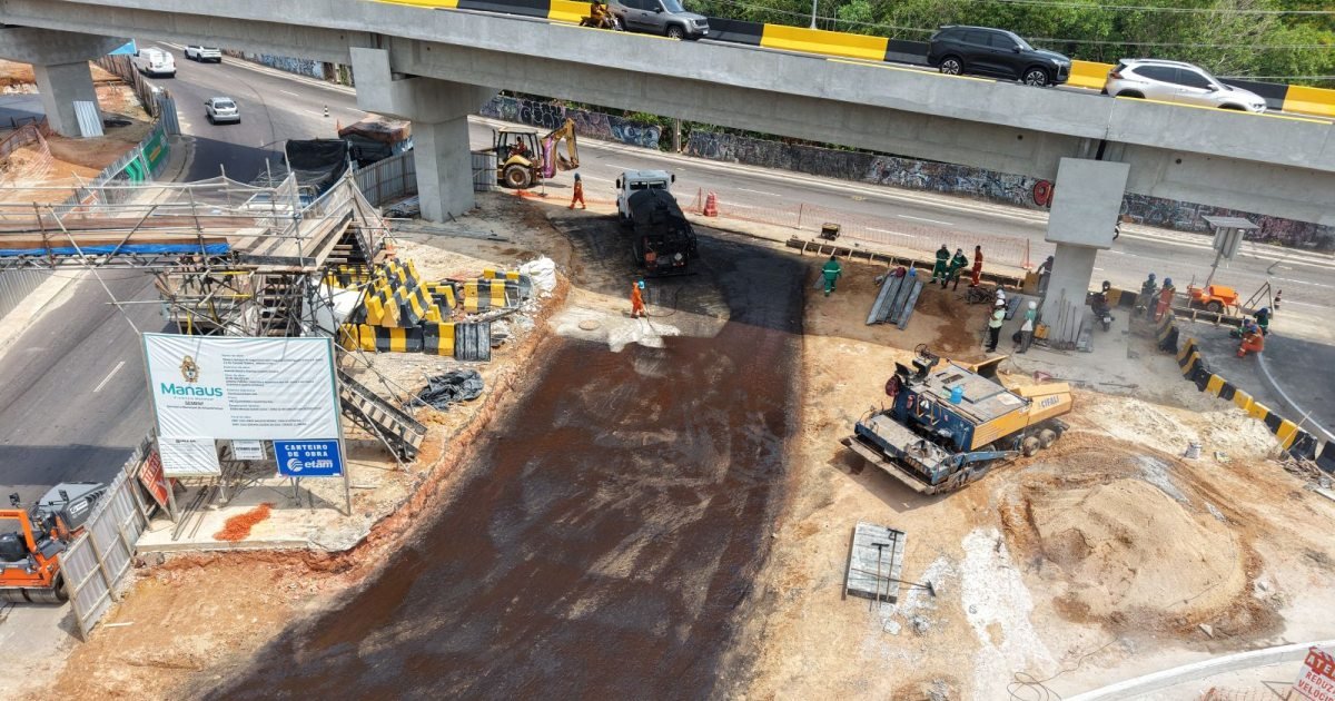 Trecho do Passarão recebe pavimento para futura conexão entre avenidas de Manaus