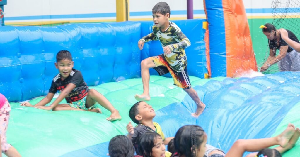 Projeto em escola que homenageia educadora reúne alunos e familiares no Tarumã