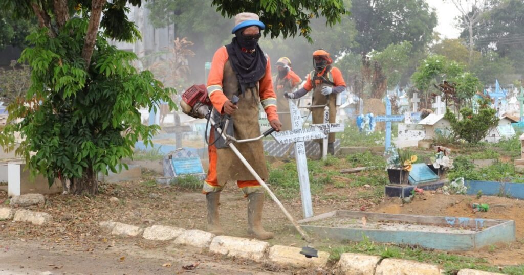 Manutenção dos cemitérios de Manaus será reforçada durante o Dia de Finados
