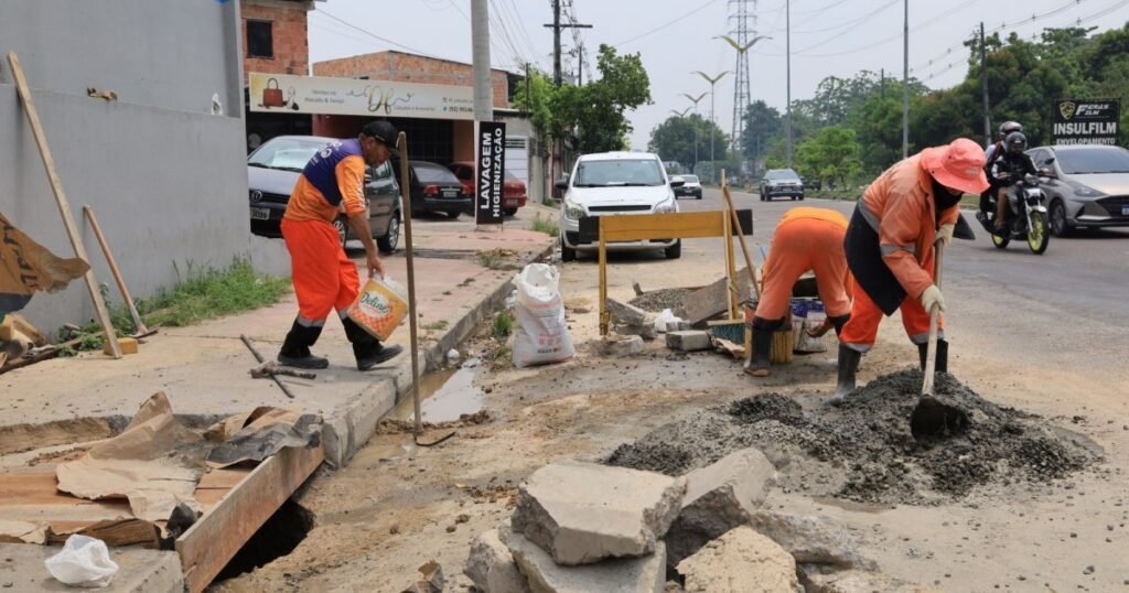 Cruzamento na zona Leste passa por recuperação de estrutura para águas pluviais